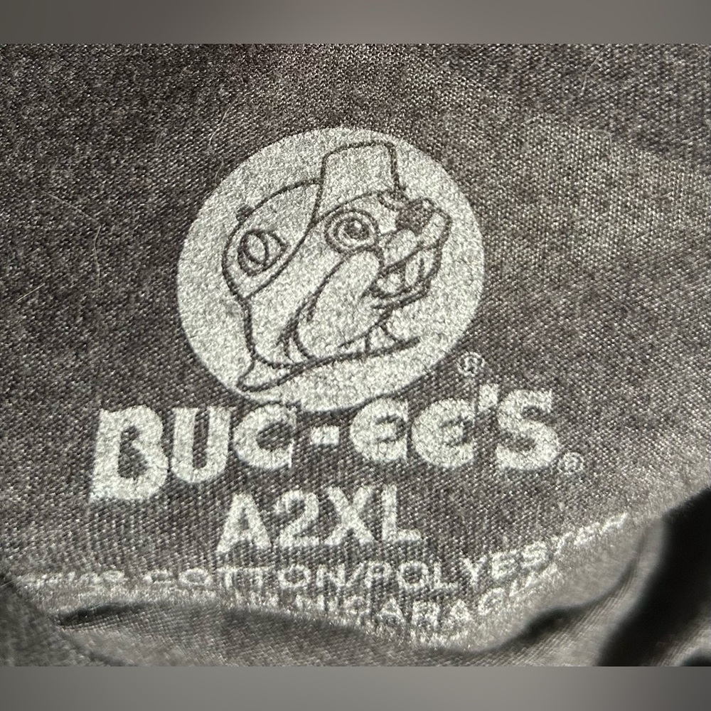 Buc-ees Shirt Adult 2XL Short Sleeve Graphic Texas Rainbow Gray - Picture 4 of 4